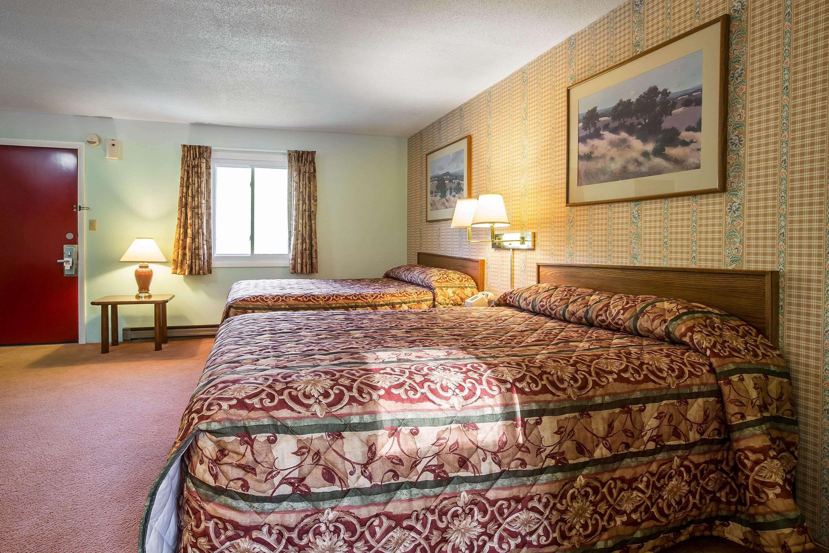 Rodeway Inn Lincoln I-93 Екстериор снимка
